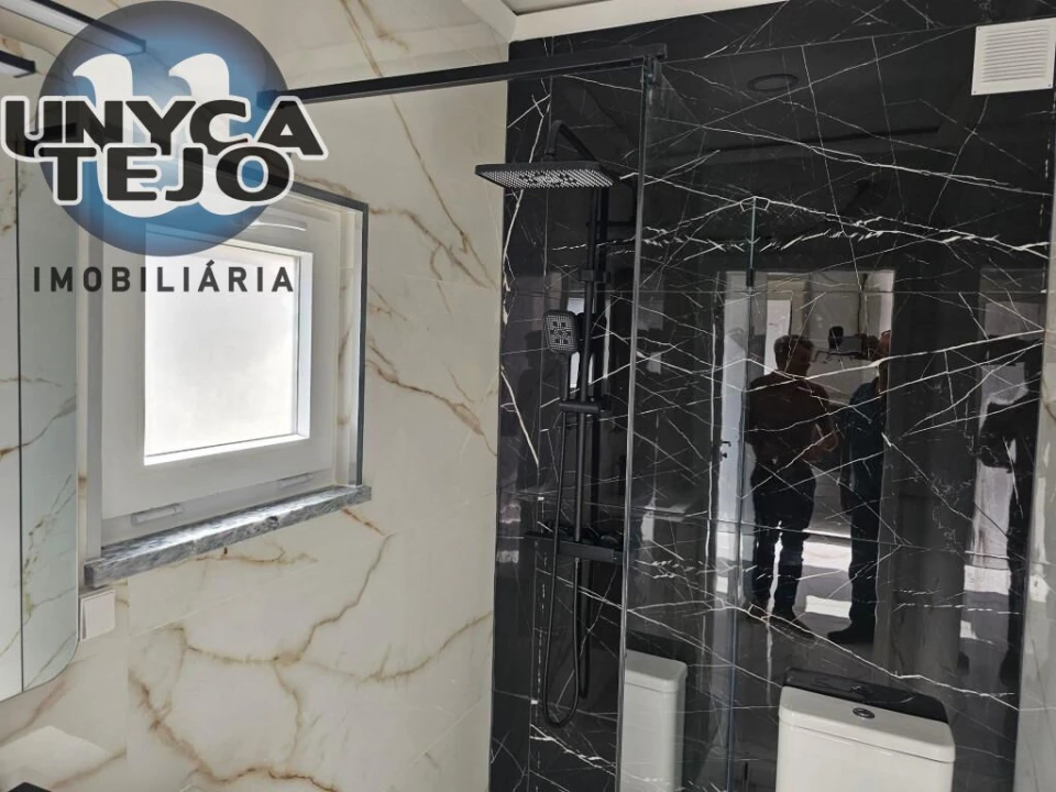 Apartamento T2 para Venda em Baixa da Banheira e Vale da Amoreira Foto 24