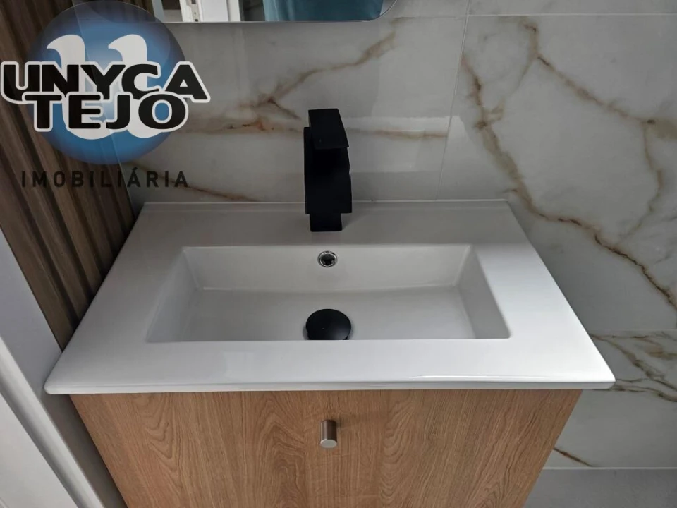 Apartamento T2 para Venda em Baixa da Banheira e Vale da Amoreira Foto 25