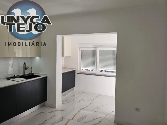 Apartamento T2 para Venda em Baixa da Banheira e Vale da Amoreira Foto 19
