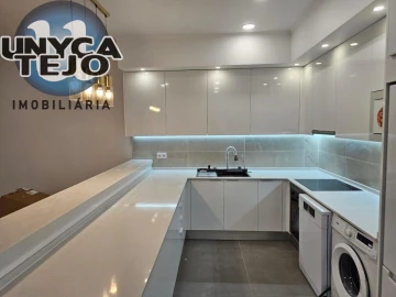 Apartamento T3 para Venda em Baixa da Banheira e Vale da Amoreira