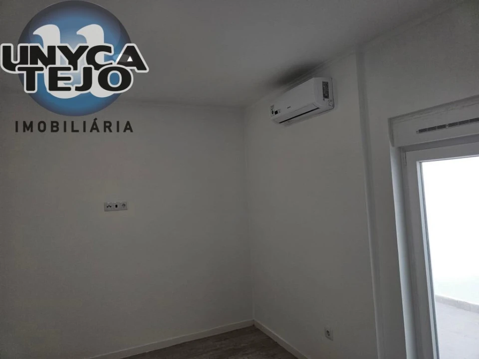 Apartamento T3 para Venda em Baixa da Banheira e Vale da Amoreira Foto 19