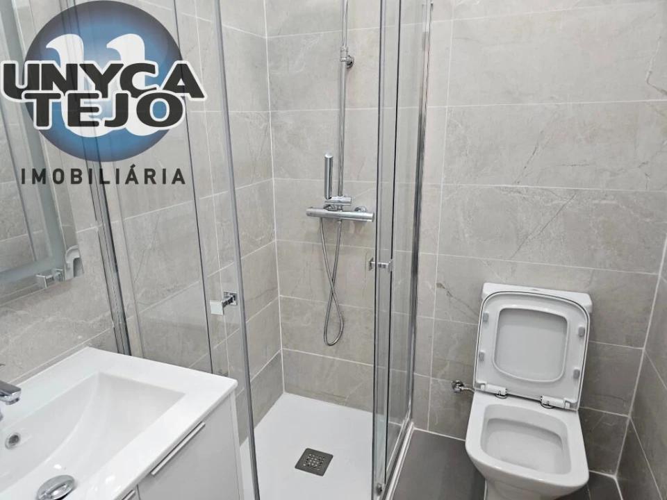 Apartamento T3 para Venda em Baixa da Banheira e Vale da Amoreira Foto 24