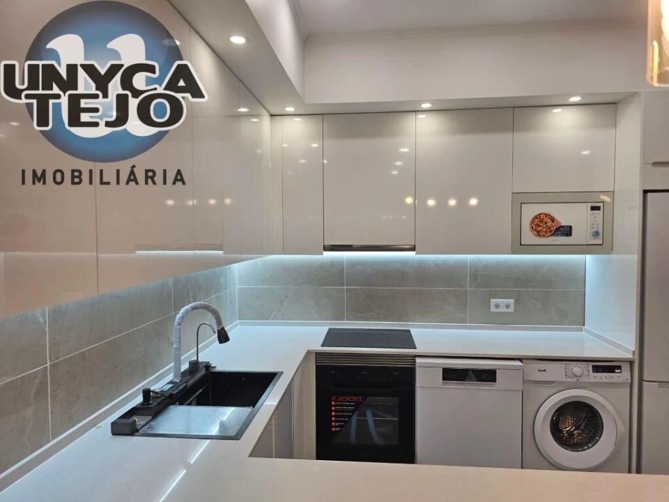 Apartamento T3 para Venda em Baixa da Banheira e Vale da Amoreira Foto 6