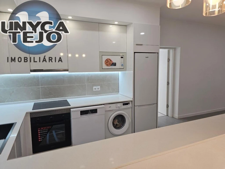 Apartamento T3 para Venda em Baixa da Banheira e Vale da Amoreira Foto 9