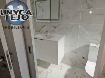 Apartamento T3 para Venda em Baixa da Banheira e Vale da Amoreira