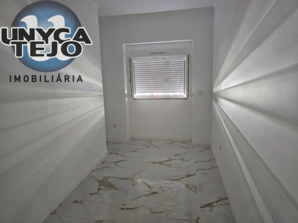 Apartamento T3 para Venda em Baixa da Banheira e Vale da Amoreira Foto 11