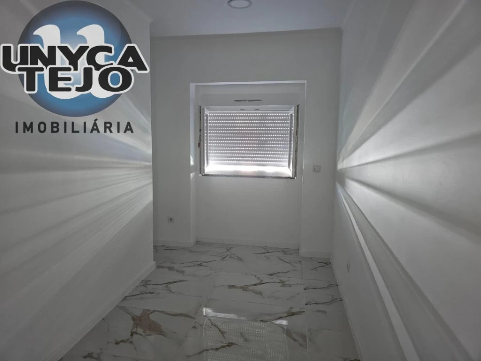 Apartamento T3 para Venda em Baixa da Banheira e Vale da Amoreira Foto 12