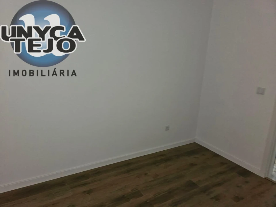 Apartamento T3 para Venda em Baixa da Banheira e Vale da Amoreira Foto 18
