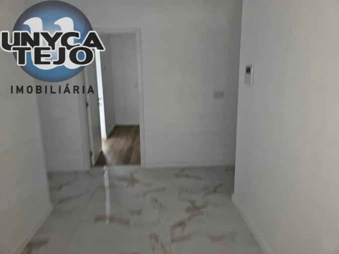 Apartamento T3 para Venda em Baixa da Banheira e Vale da Amoreira Foto 13