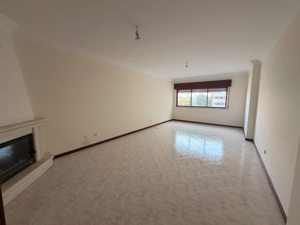 Apartamento T2 para Venda em Algueirão-Mem Martins Foto 11