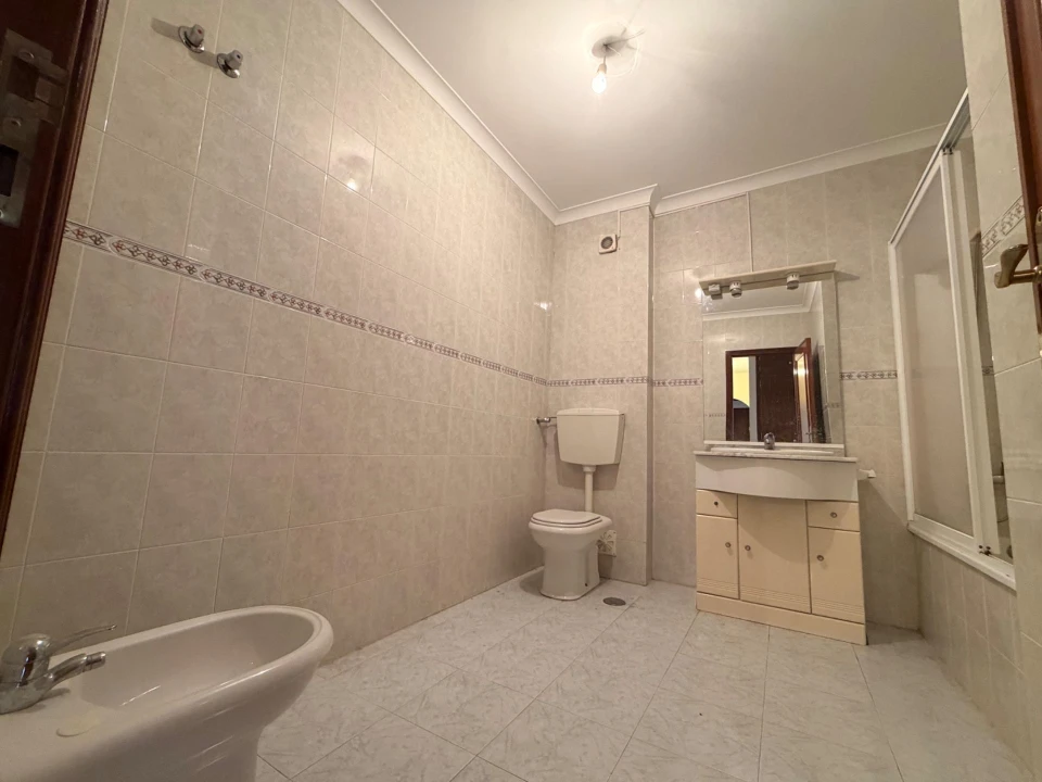 Apartamento T2 para Venda em Algueirão-Mem Martins Foto 25