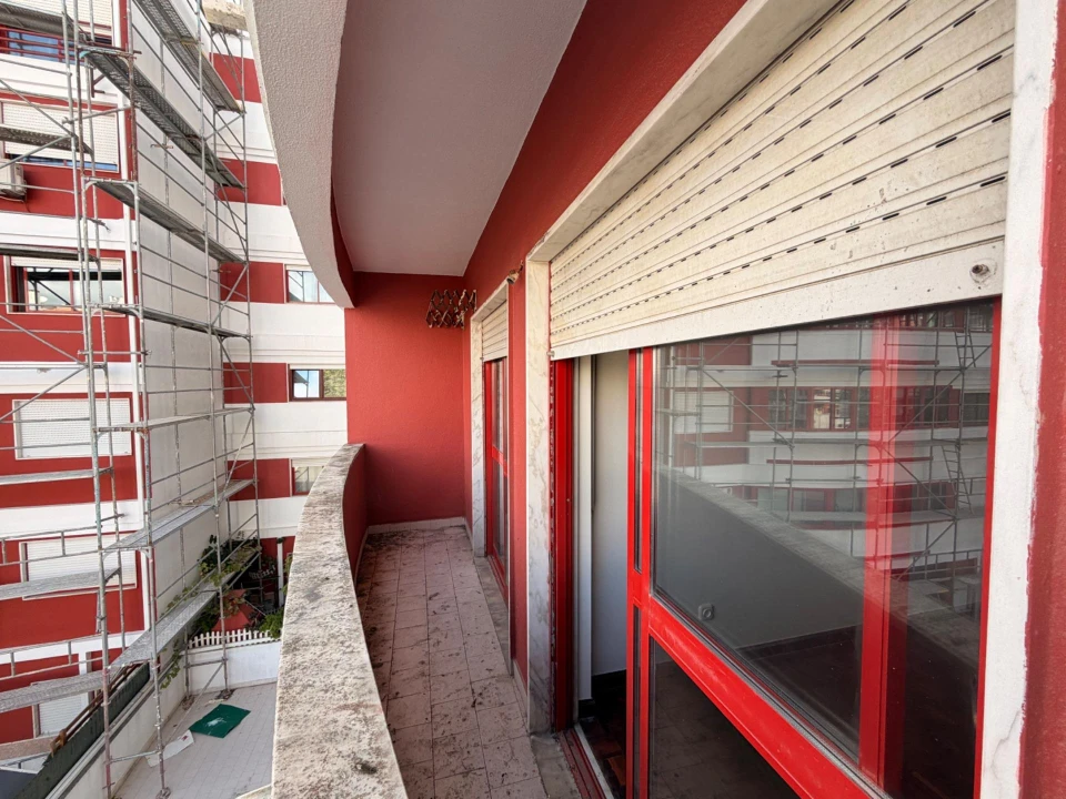 Apartamento T2 para Venda em Algueirão-Mem Martins Foto 29