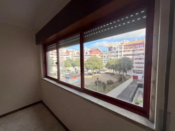 Apartamento T2 para Venda em Algueirão-Mem Martins