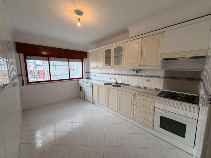 Apartamento T2 para Venda em Algueirão-Mem Martins Foto 5