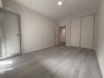 Apartamento T2 para Venda em Oeiras e São Julião da Barra, Paço de Arcos e Caxias