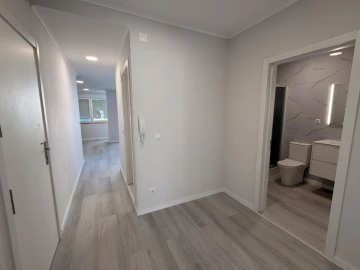 Apartamento T2 para Venda em Oeiras e São Julião da Barra, Paço de Arcos e Caxias