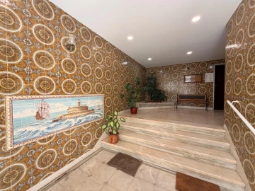 Apartamento T2 para Venda em Oeiras e São Julião da Barra, Paço de Arcos e Caxias