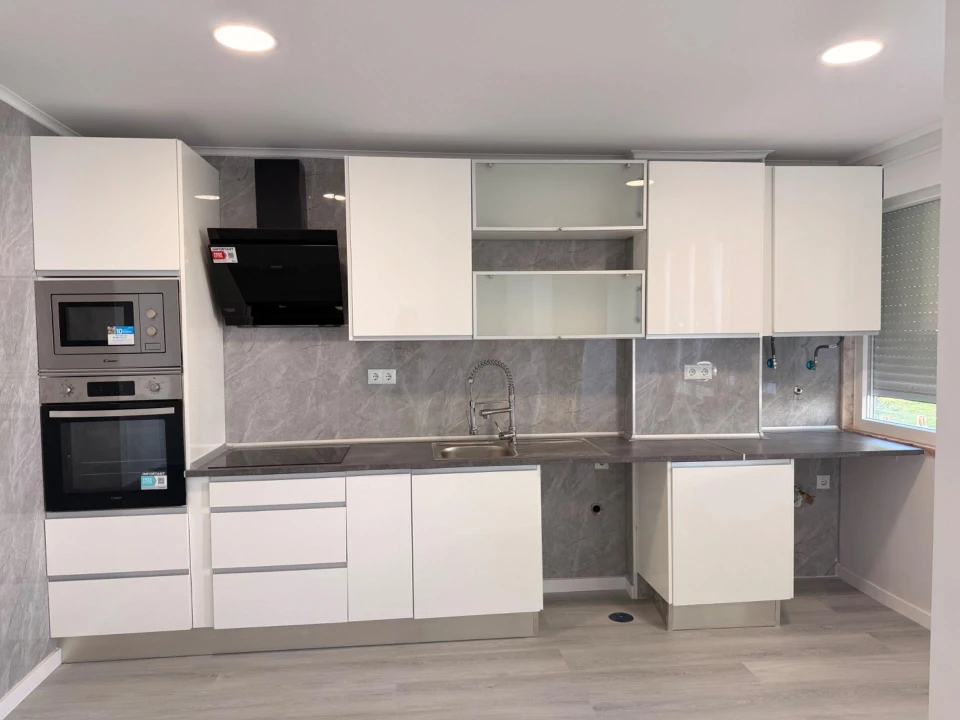 Apartamento T2 para Venda em Oeiras e São Julião da Barra, Paço de Arcos e Caxias Foto 1