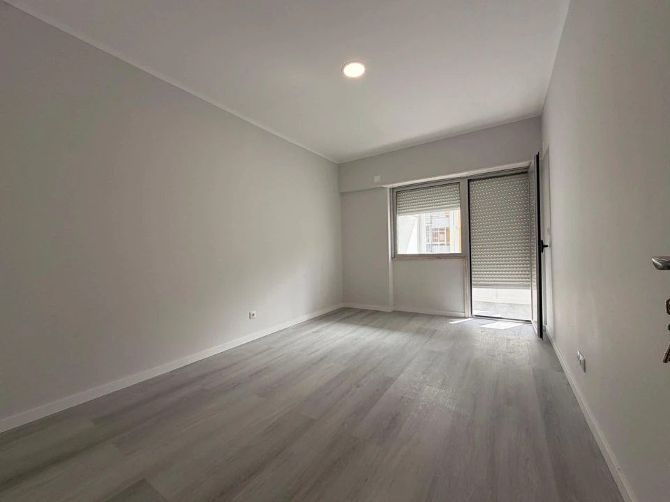 Apartamento T2 para Venda em Oeiras e São Julião da Barra, Paço de Arcos e Caxias Foto 18