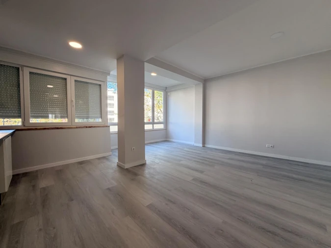 Apartamento T2 para Venda em Oeiras e São Julião da Barra, Paço de Arcos e Caxias Foto 6