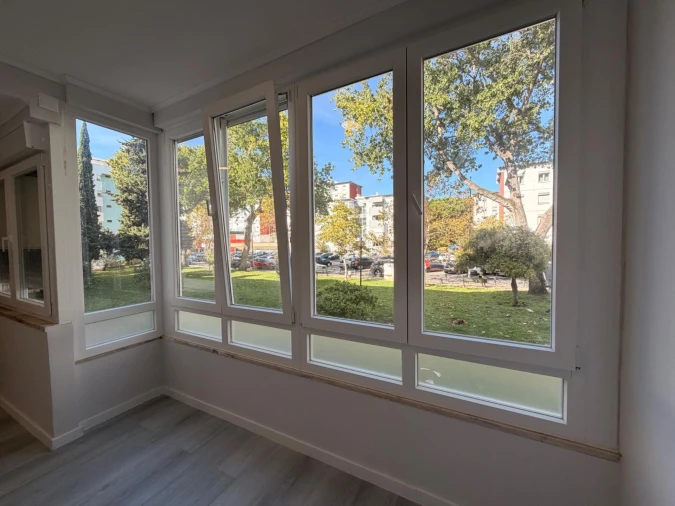 Apartamento T2 para Venda em Oeiras e São Julião da Barra, Paço de Arcos e Caxias Foto 7