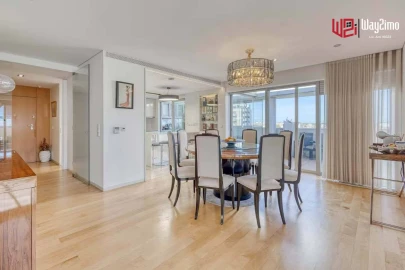 Apartamento T4 para Venda em Ramalde