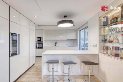 Apartamento T4 para Venda em Ramalde