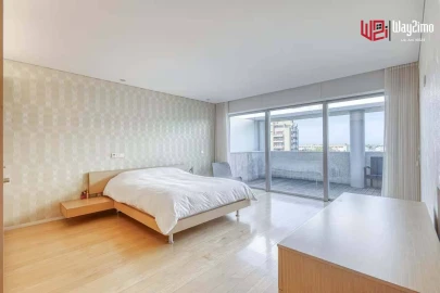 Apartamento T4 para Venda em Ramalde