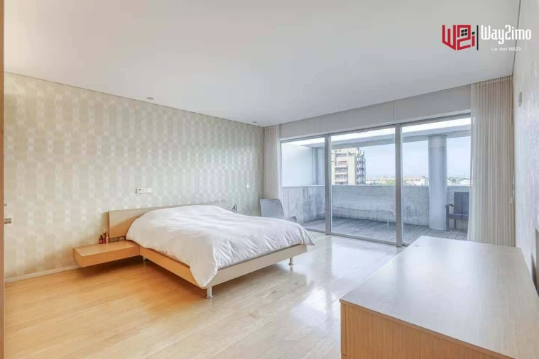 Apartamento T4 para Venda em Ramalde Foto 6