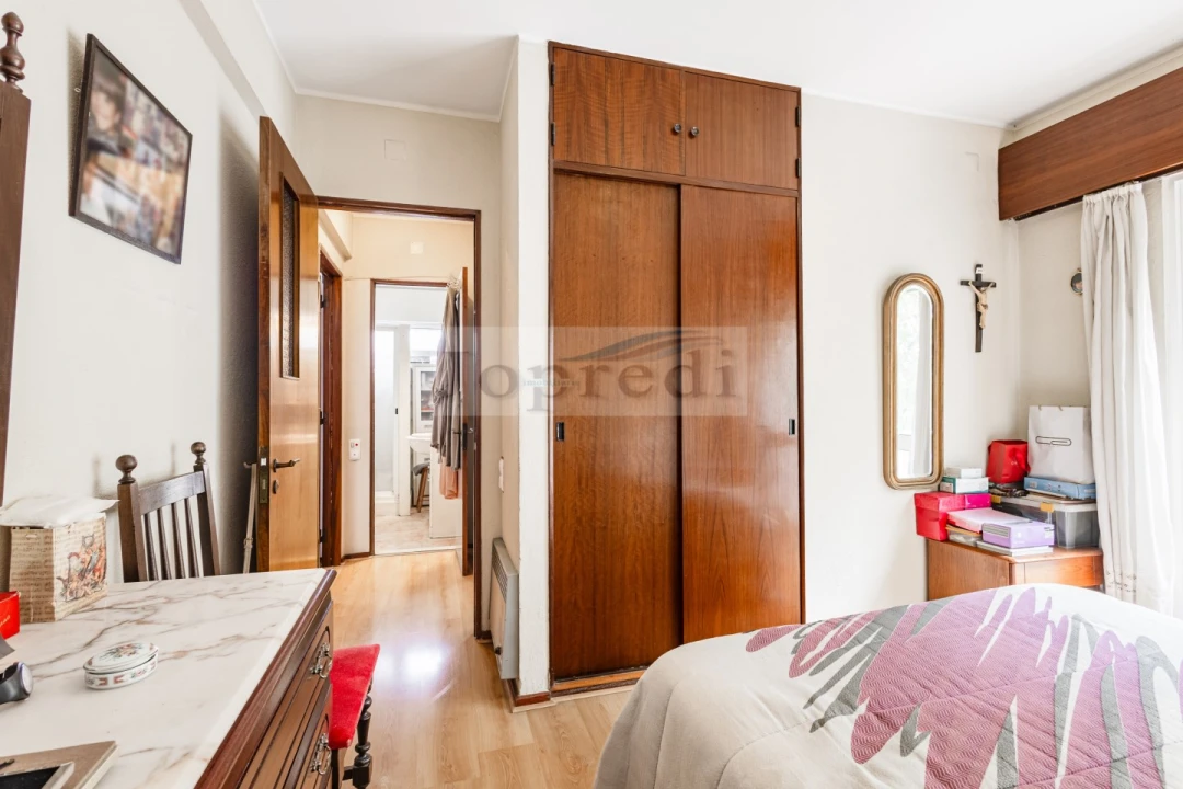 Apartamento T2 para Venda em Carcavelos e Parede Foto 13