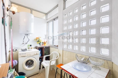 Apartamento T2 para Venda em Carcavelos e Parede