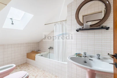Apartamento T2 para Venda em Carcavelos e Parede