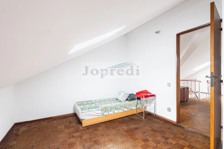 Apartamento T2 para Venda em Carcavelos e Parede Foto 20