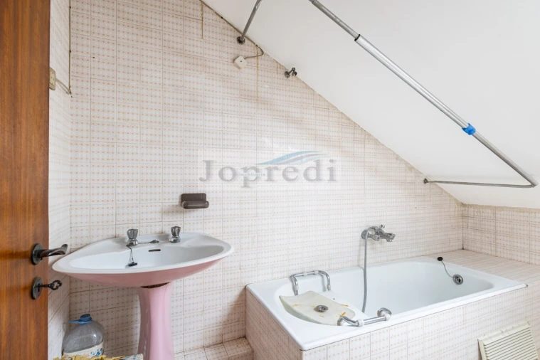 Apartamento T2 para Venda em Carcavelos e Parede Foto 24