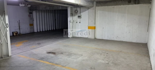 Garagem para Venda em Cacém e São Marcos