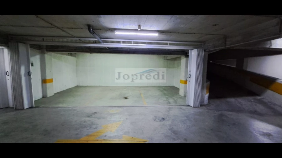 Garagem para Venda em Cacém e São Marcos
