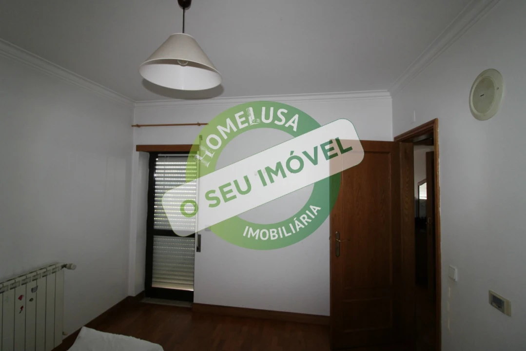 Apartamento T3 para Venda em Tavarede Foto 5