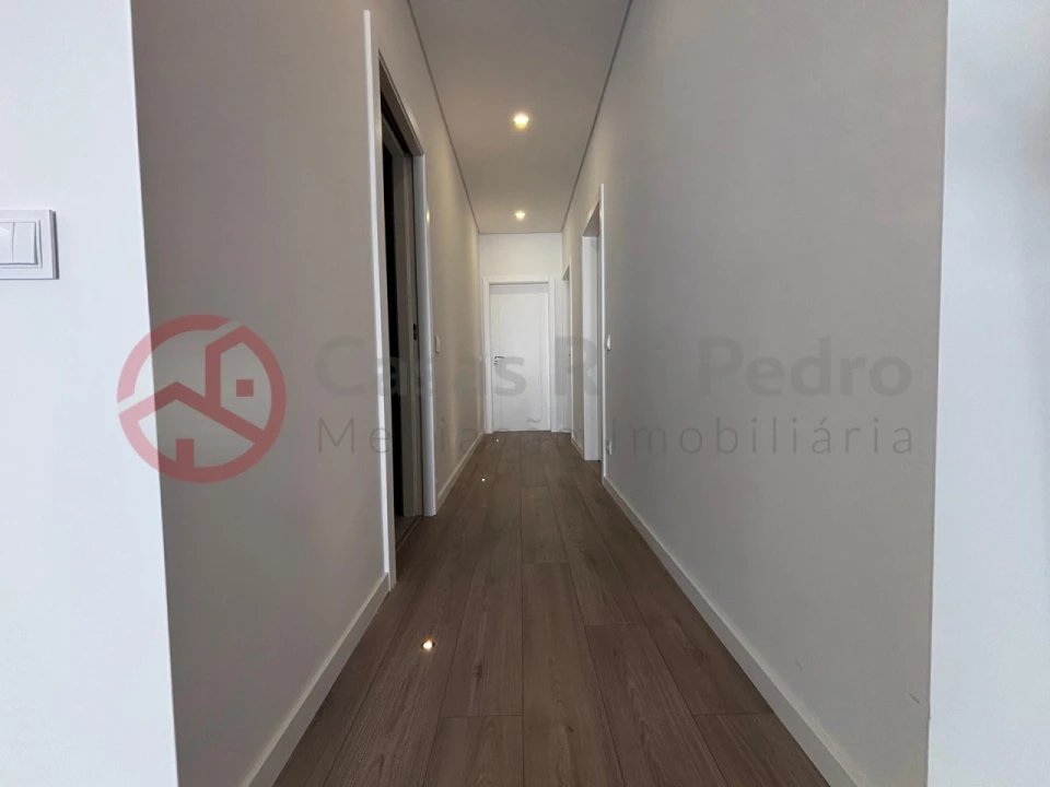 Moradia T3 para Venda em Fernao Ferro Foto 19