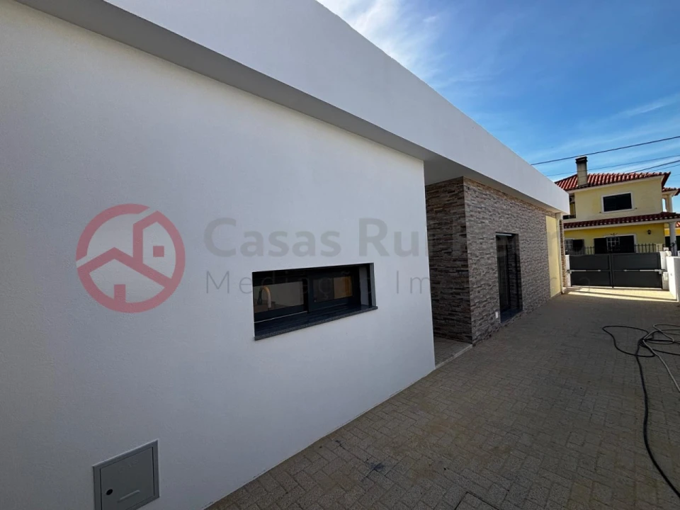 Moradia T3 para Venda em Fernao Ferro Foto 36