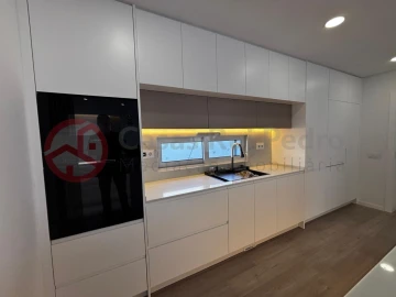 Moradia T3 para Venda em Fernao Ferro