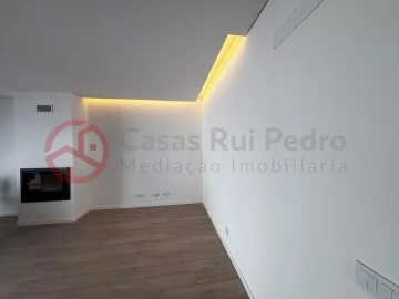 Moradia T3 para Venda em Fernao Ferro