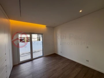 Moradia T3 para Venda em Fernao Ferro