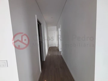 Moradia T3 para Venda em Fernao Ferro