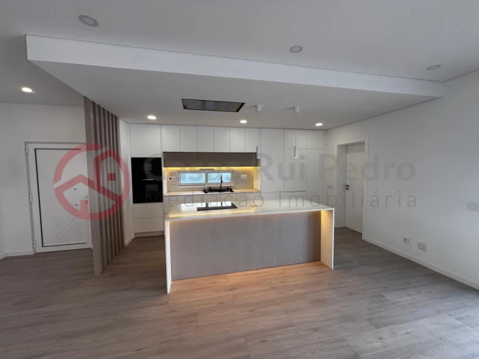Moradia T3 para Venda em Fernao Ferro Foto 2