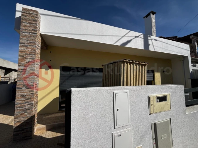 Moradia T3 para Venda em Fernao Ferro Foto 33