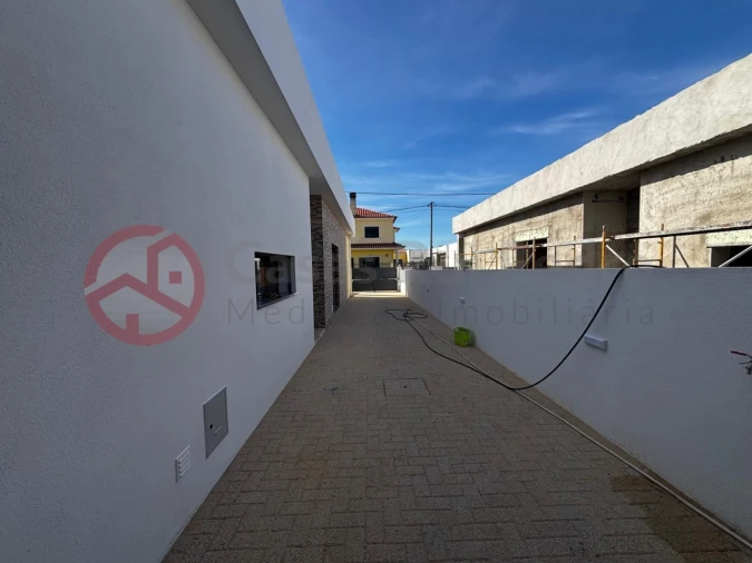 Moradia T3 para Venda em Fernao Ferro Foto 37
