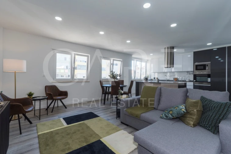 Apartamento T3 para Venda em Benfica Foto 4
