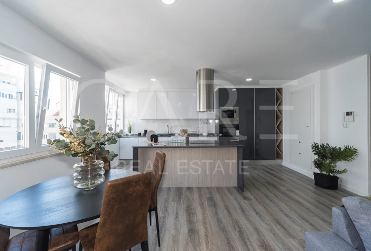 Apartamento T3 para Venda em Benfica Foto 6