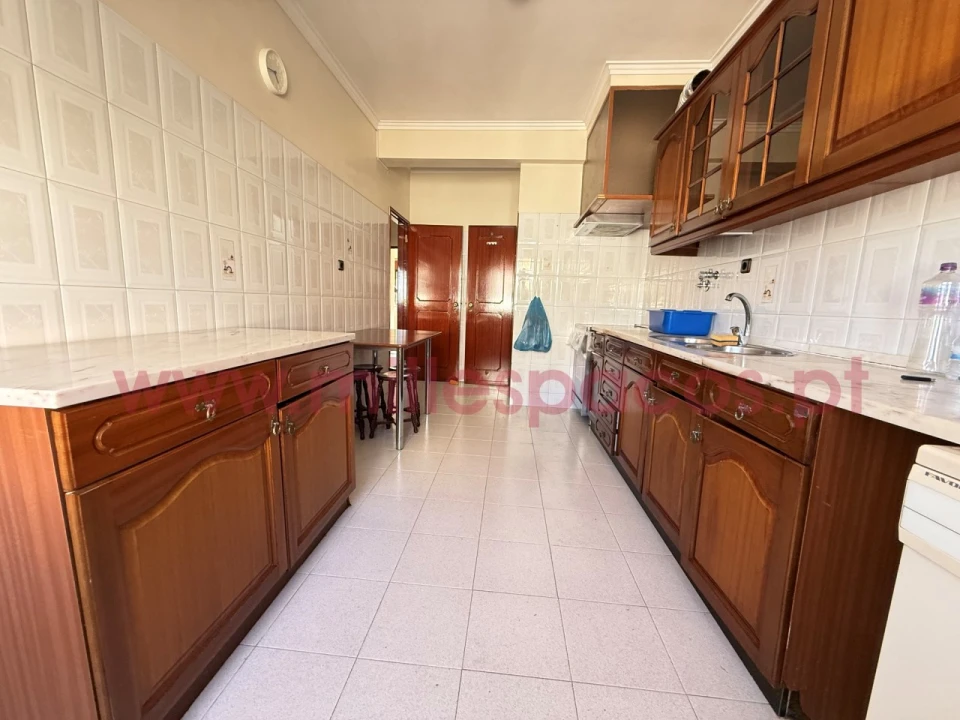 Apartamento T2 para Arrendamento em Odivelas Foto 18