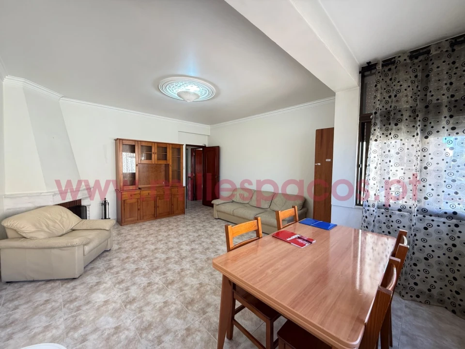 Apartamento T2 para Arrendamento em Odivelas Foto 10